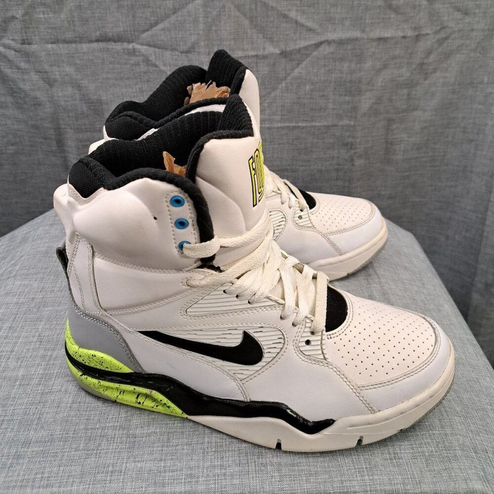 %2014 Nike Air Command Force (Billy Hoyle) BBall Sneakers Sz 8 / A 32